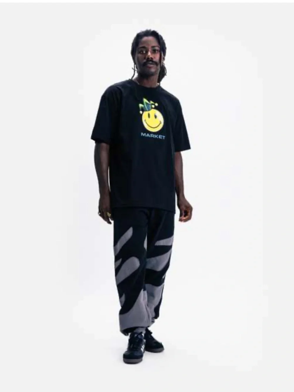 MArket Peaked Fleece Pants size M